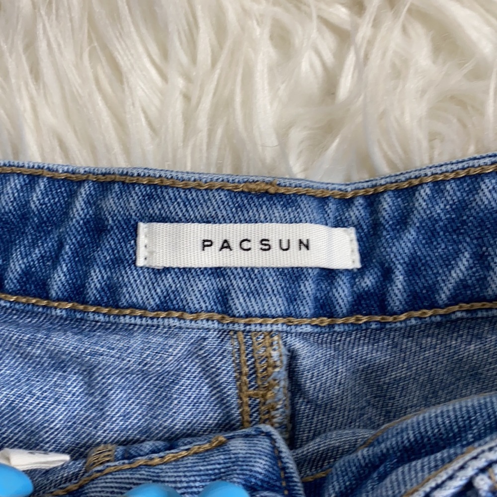 PACSUN HIGH RISE FESTIVAL DISTRESSED SHORTS - Picture 6 of 10